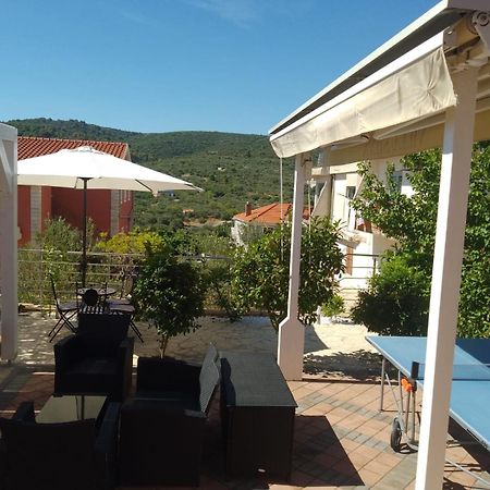 Apartments Silva Slatine Exterior foto