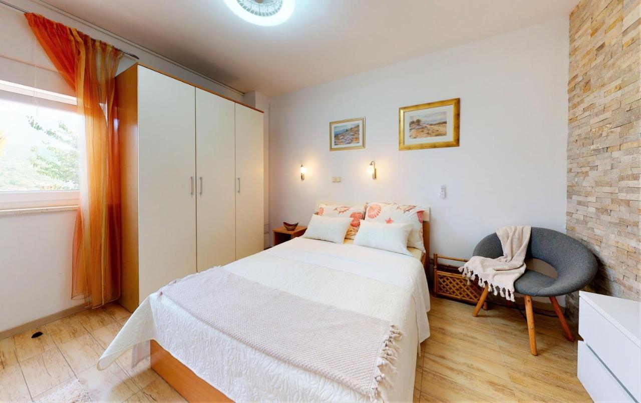 Apartments Silva Slatine Exterior foto