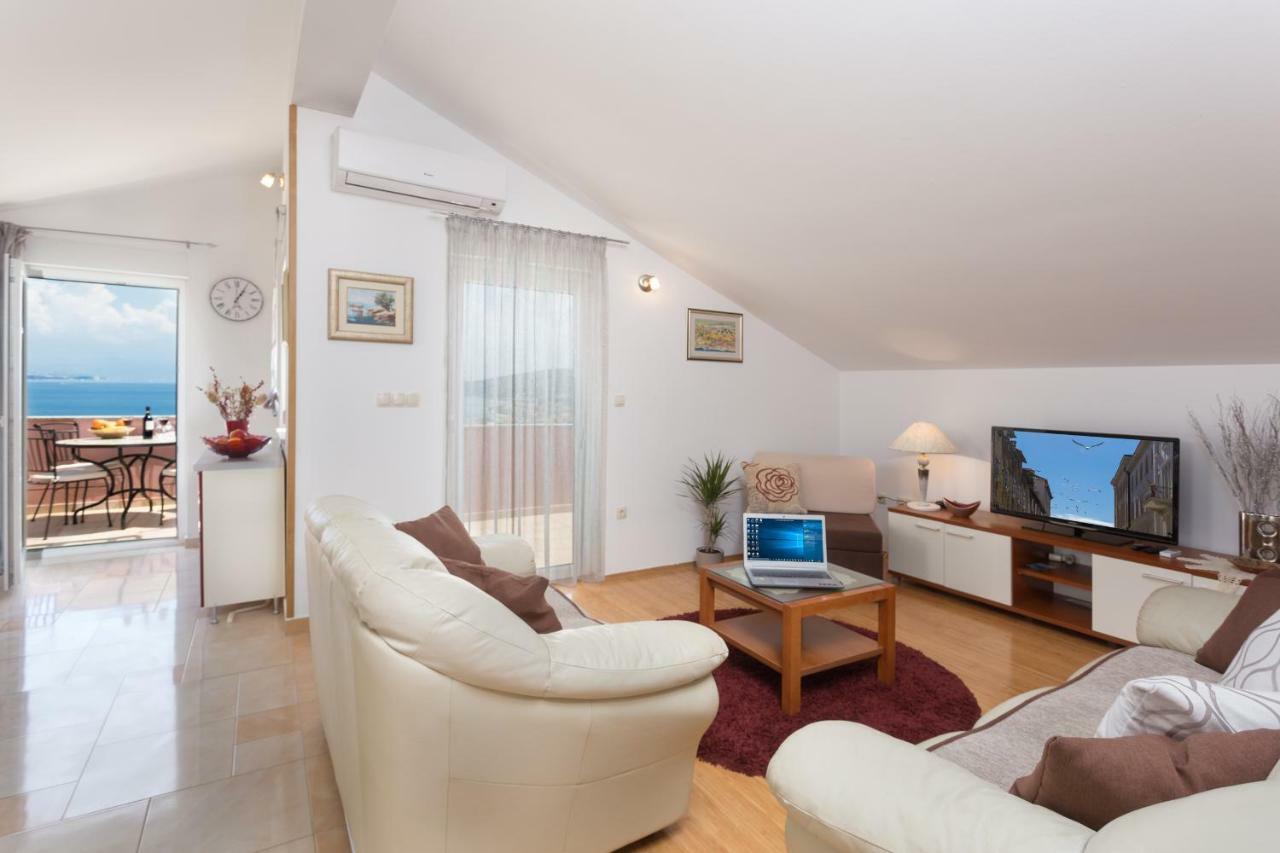 Apartments Silva Slatine Exterior foto